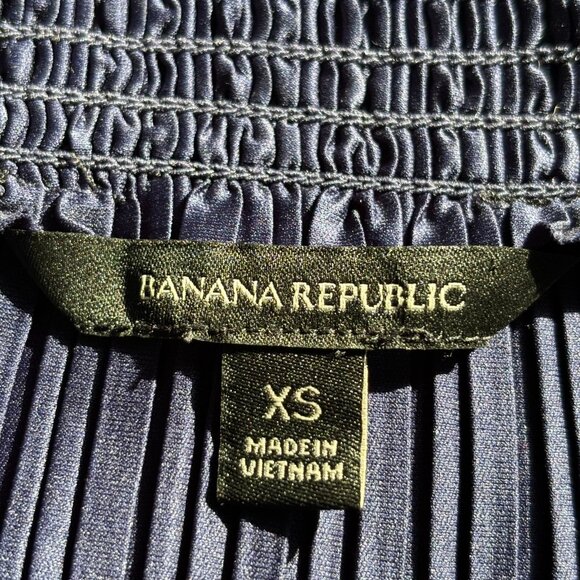 Banana Republic Womens Top Size XS Blue Satin Pleated Off Shoulder Elegant 18780 - Picture 3 of 8